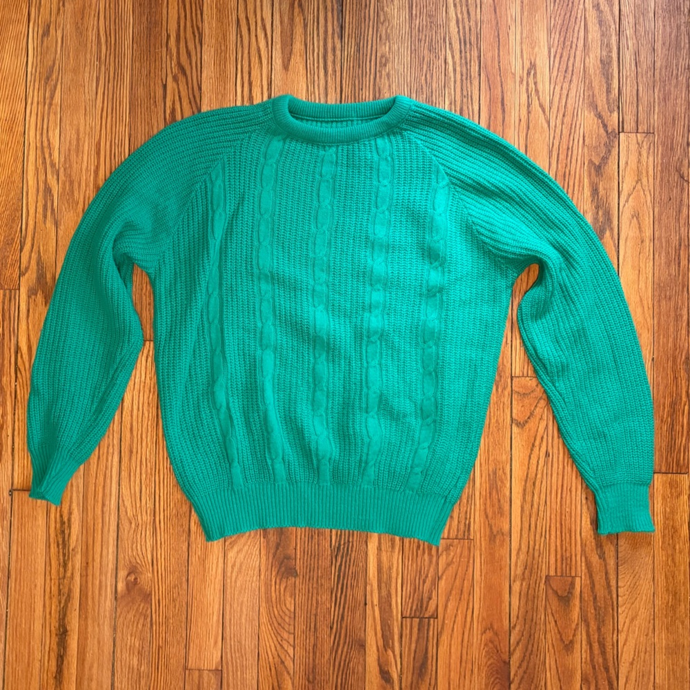 Kelly green cable knit vintage sweater size medium large